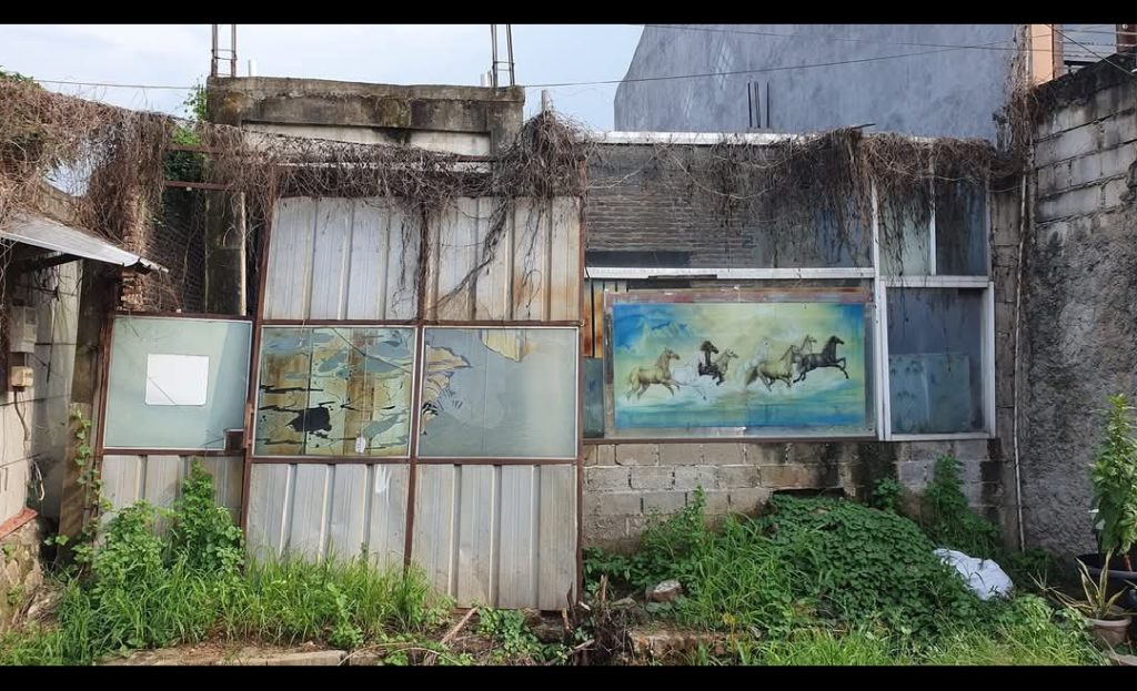 Rumah Setengah Jadi Meruya