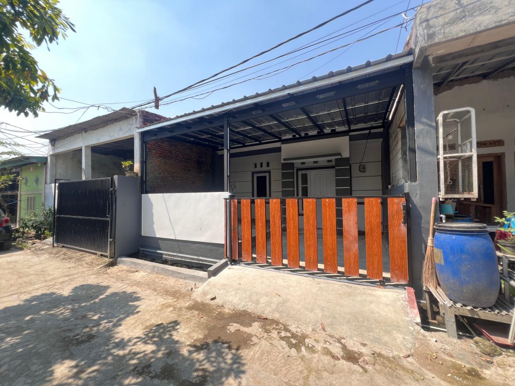 Rumah Keluarga Kecil Cibarusah