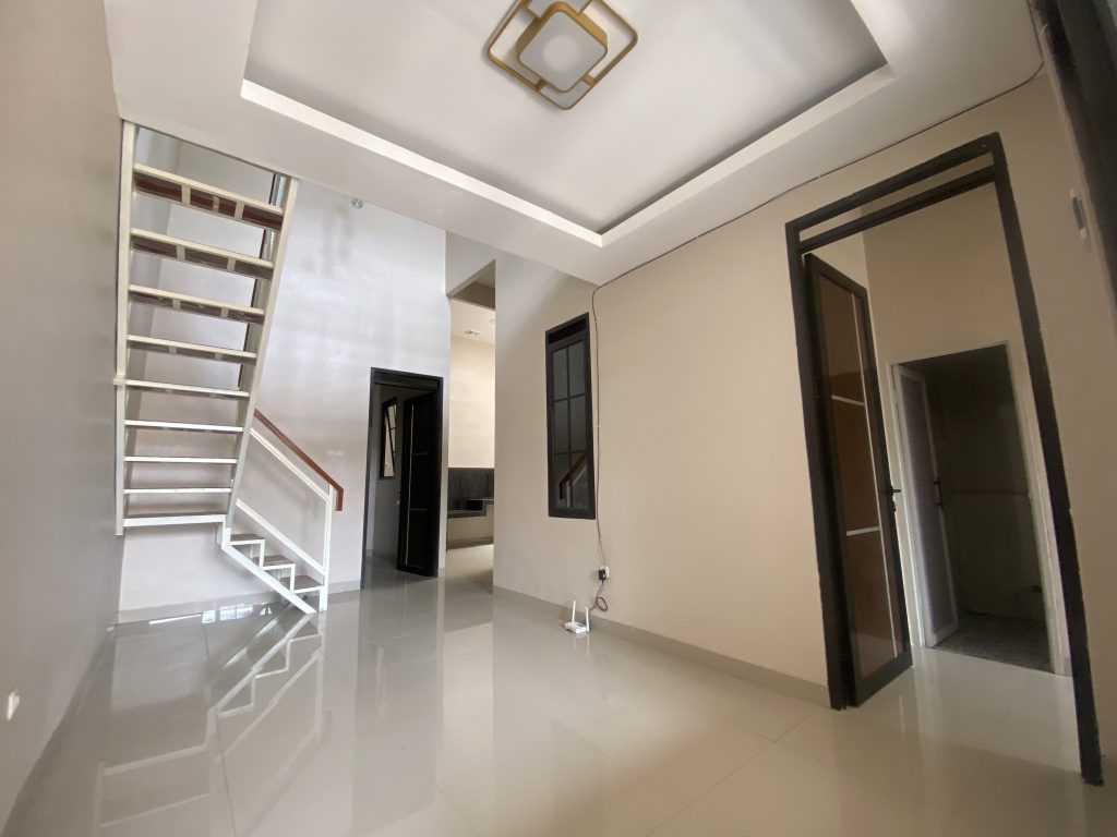 Rumah Minimalis 3 KT dan 2 KM plus Mezanine