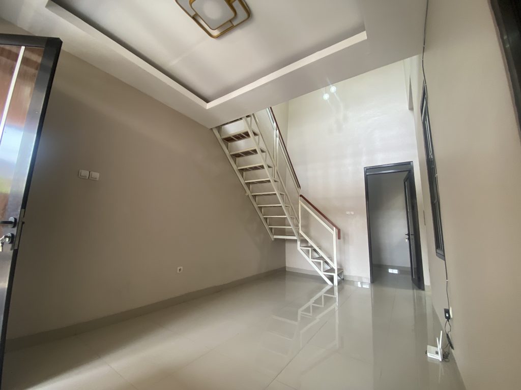 Rumah Minimalis 3 KT dan 2 KM plus Mezanine