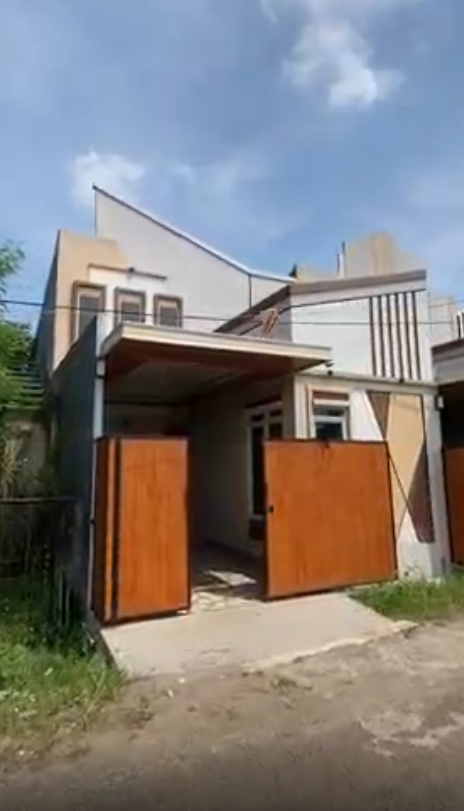 Rumah 3 Kamar Tidur 2 Kamar Mandi