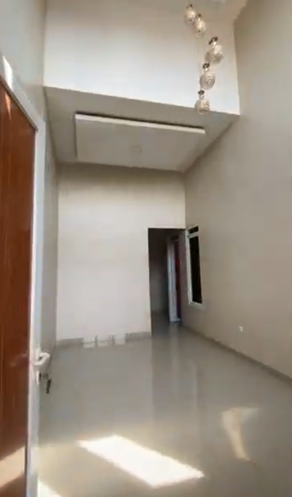 Rumah 3 Kamar Tidur 2 Kamar Mandi