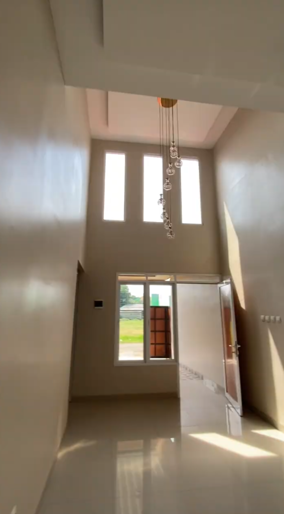 Rumah 3 Kamar Tidur 2 Kamar Mandi